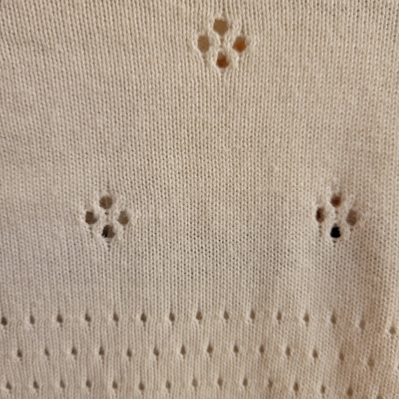 Lauren Conrad Long Sleeve lightweight sweater - Picture 2 of 4